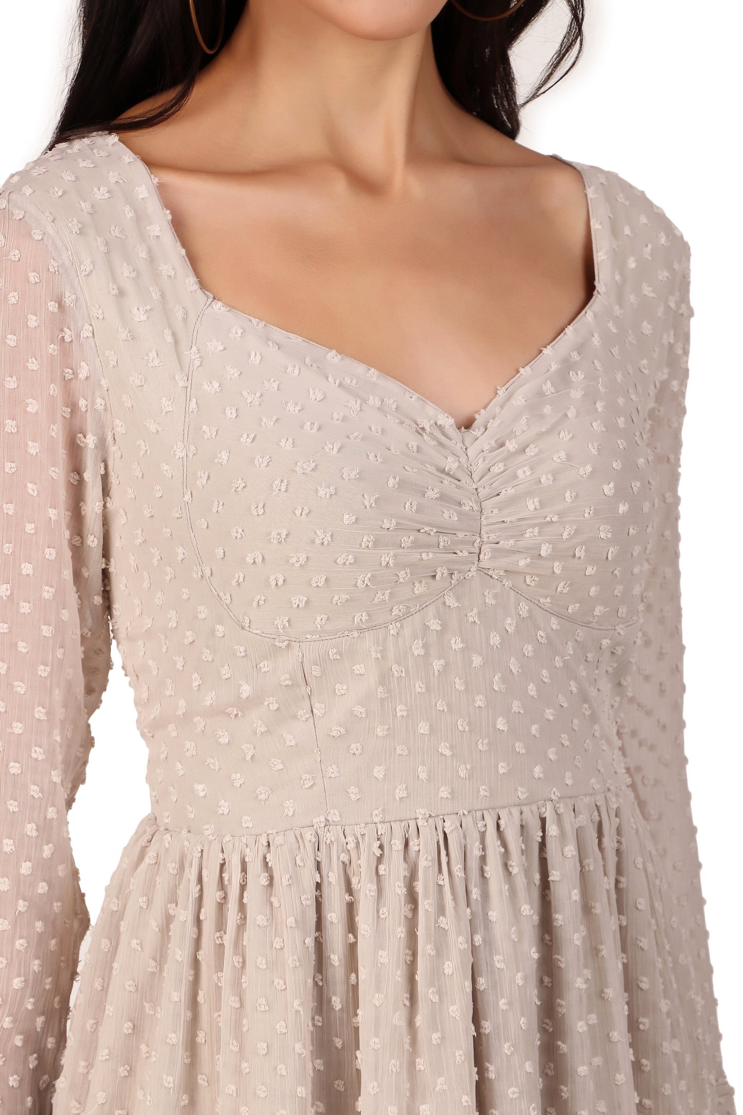 BoheeWohee Casual Dress in Chiffon with Sweetheart Neckline and Long Sleeves- Light Pink