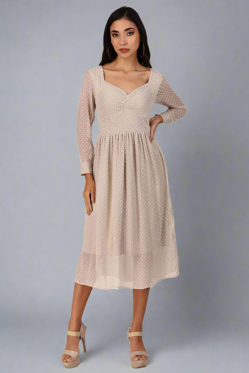 BoheeWohee Casual Dress in Chiffon with Sweetheart Neckline and Long Sleeves- Light Pink