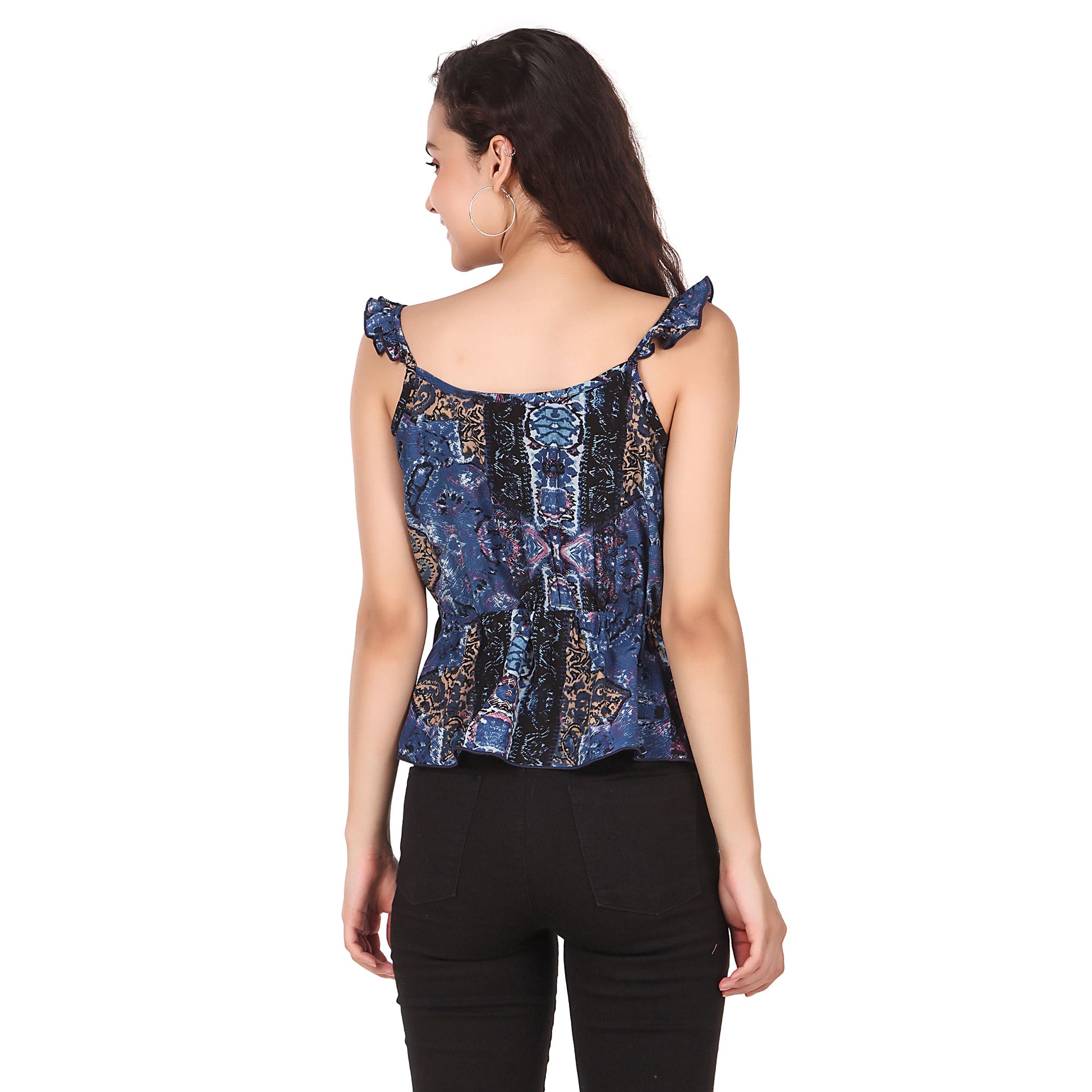 spaghetti strap crop top
