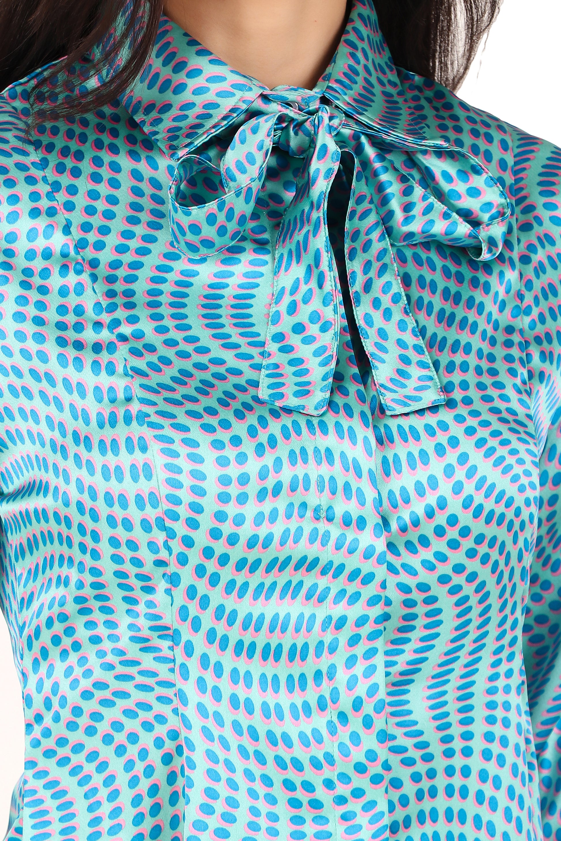 women Top with a bow tie collar